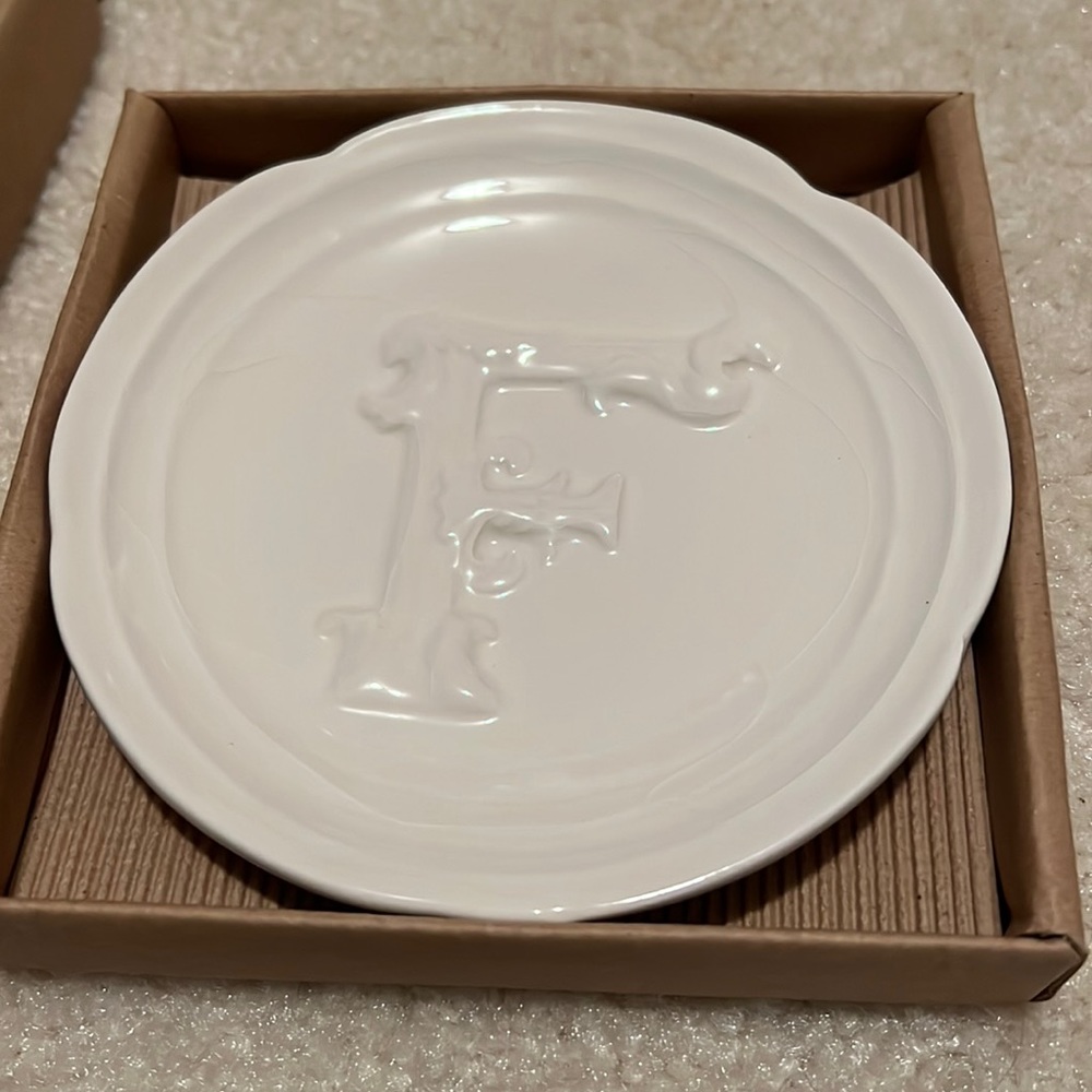 NWT Mud Pie Initial Plate